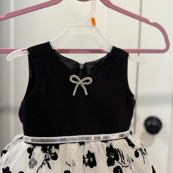 Girls Dresses - Picture 3 of 3